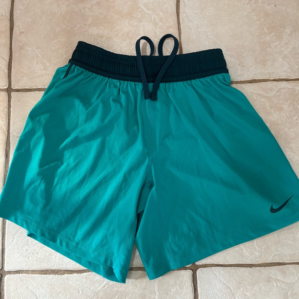 Women’s Nike dri-fit shorts